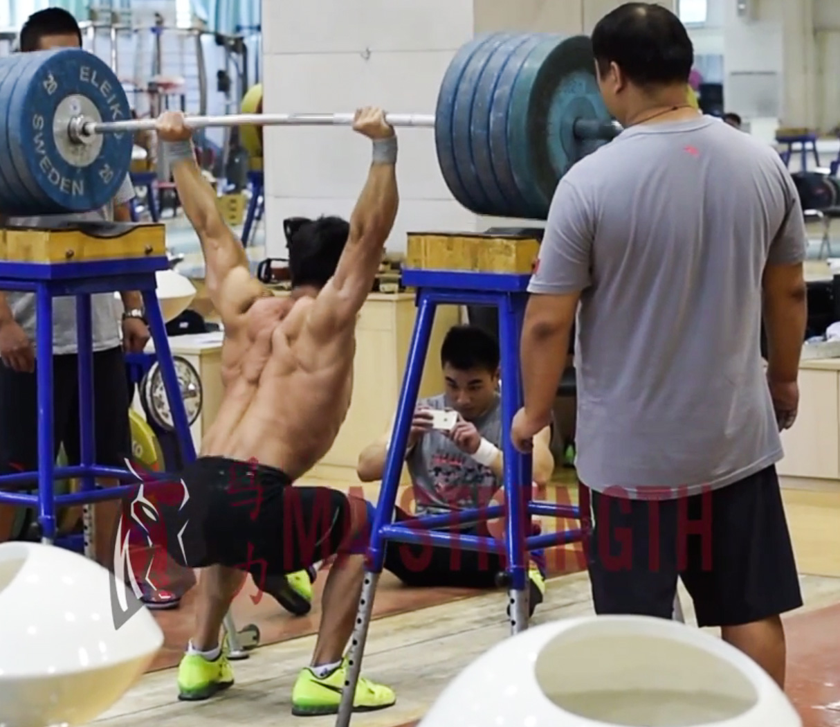Lu Xiaojun back